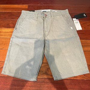 New With Tags boys size 27 waist age 14 quicksilver shorts with stretch